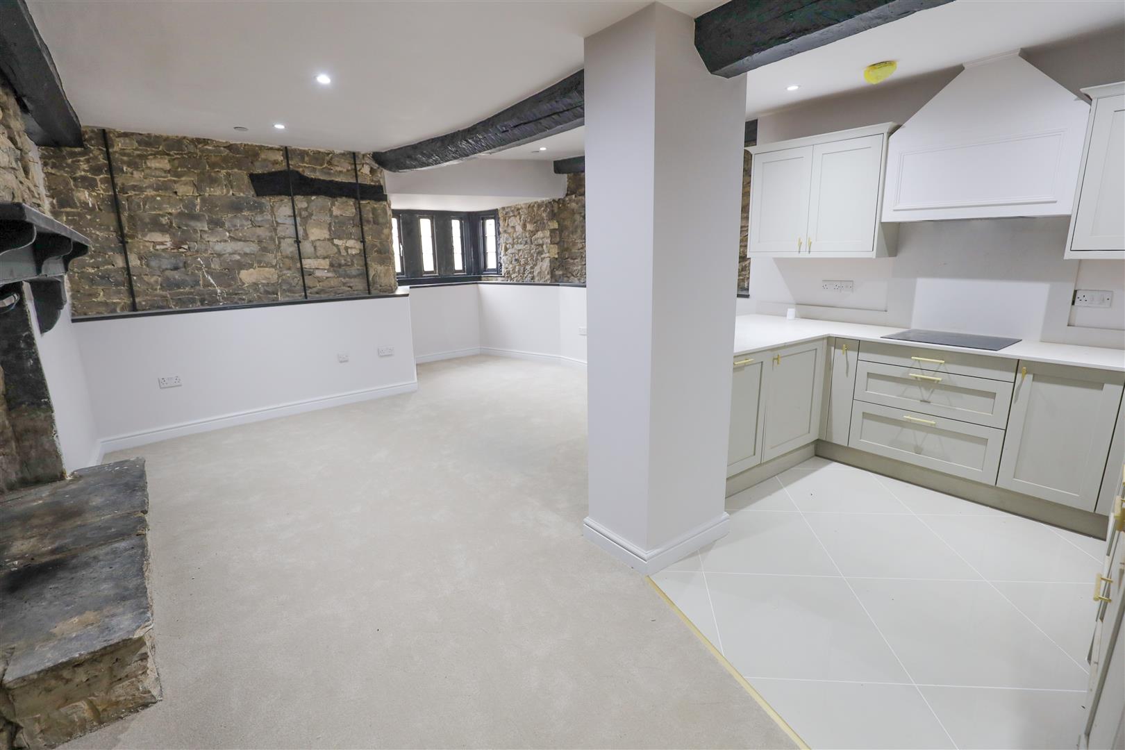 1 The Market Place, 66 High Street, Cowbridge, Vale of Glamorgan, CF71